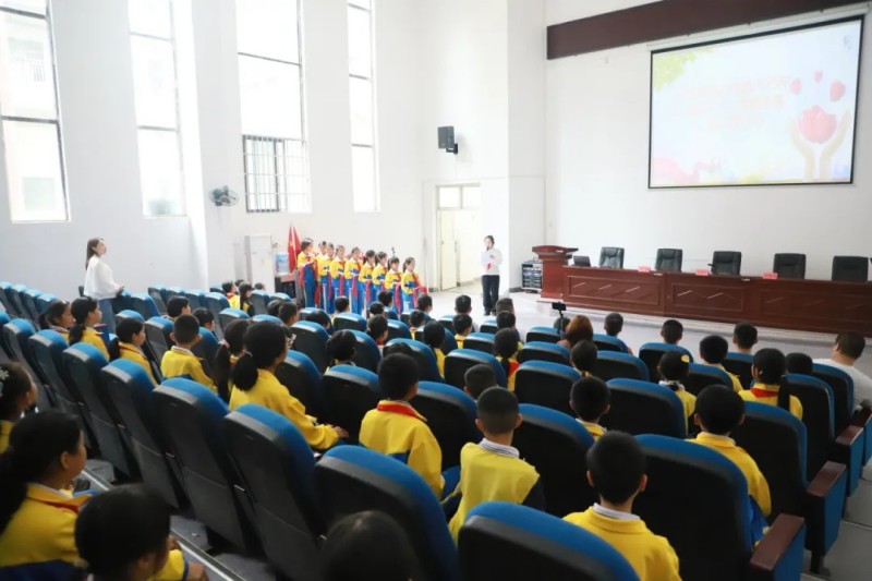 春暉心行·微愛傳遞|中偉銅仁、開陽產業基地開展愛心助學活動